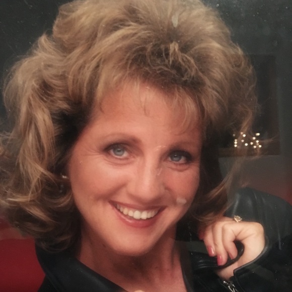 Meet your Posher, Nancy - Picture 1 of 1